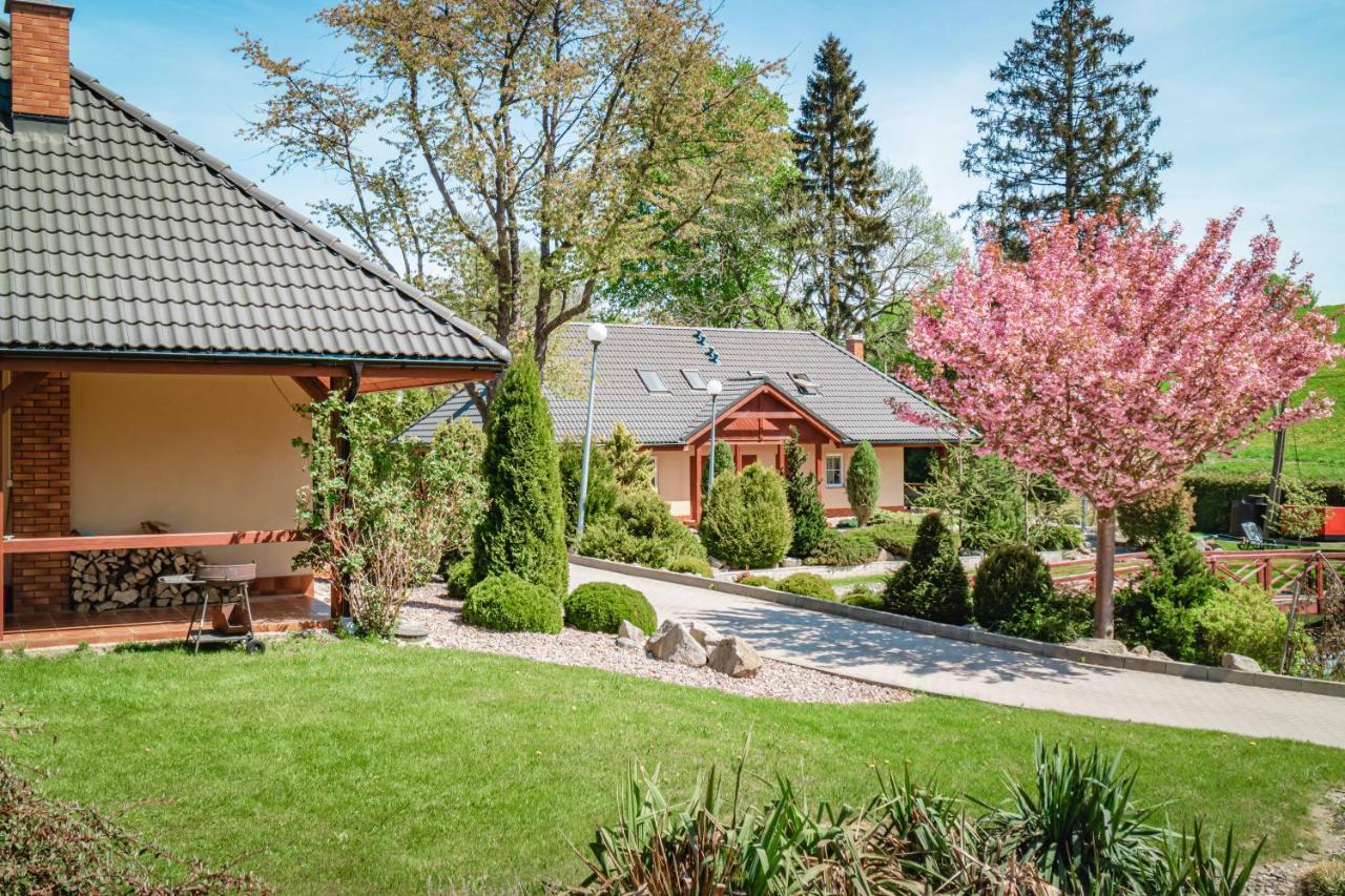 Hotel Granada Pensjonat & Spa à Duszniki Zdrój Extérieur photo